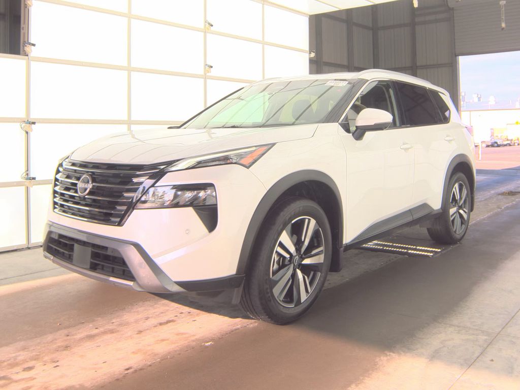 2025 Nissan Rogue SL photo