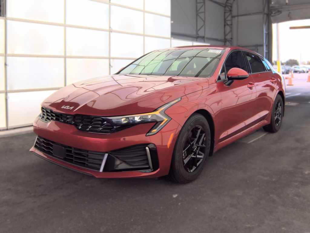 2025 Kia K5 LXS photo