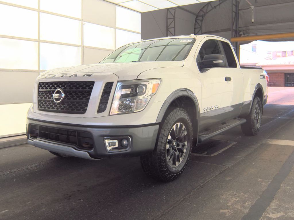 2018 Nissan Titan PRO-4X photo