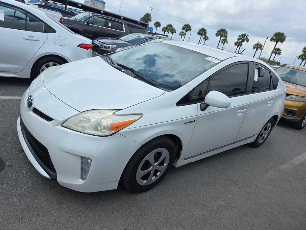 2013 Toyota Prius 4 photo