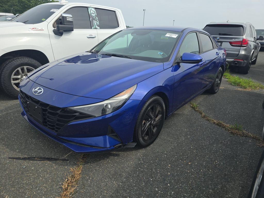 2021 Hyundai Elantra SEL photo