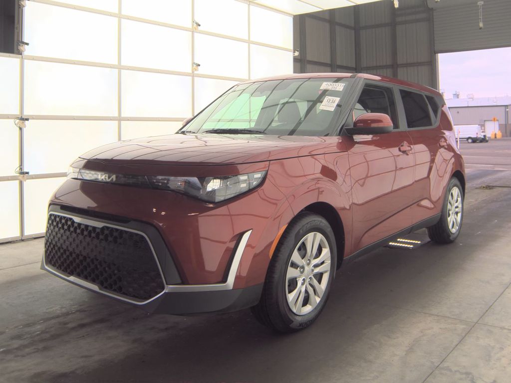 2025 Kia Soul LX photo