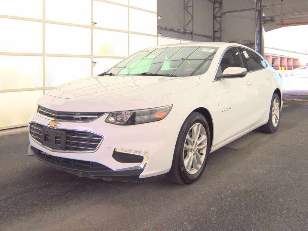 2018 Chevrolet Malibu LT photo
