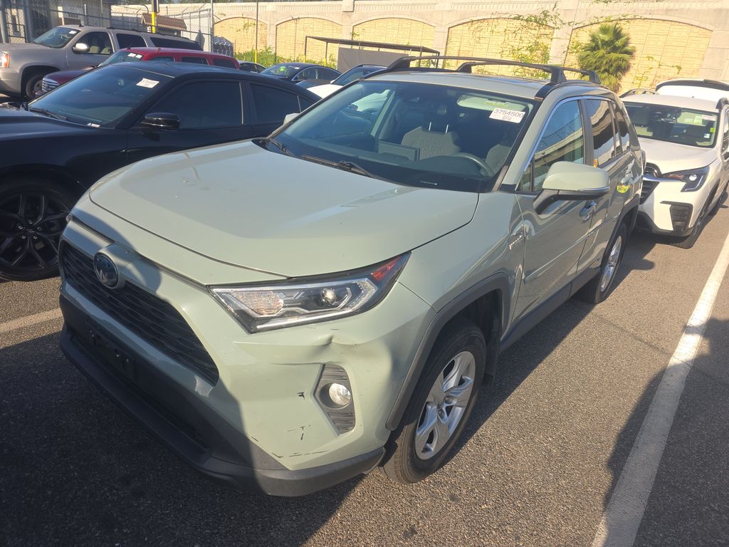 2019 Toyota RAV4 Hybrid XLE photo