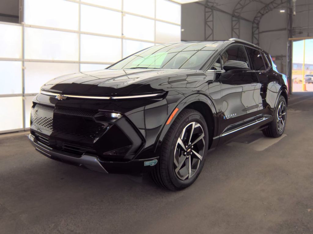 2025 Chevrolet Equinox LT photo