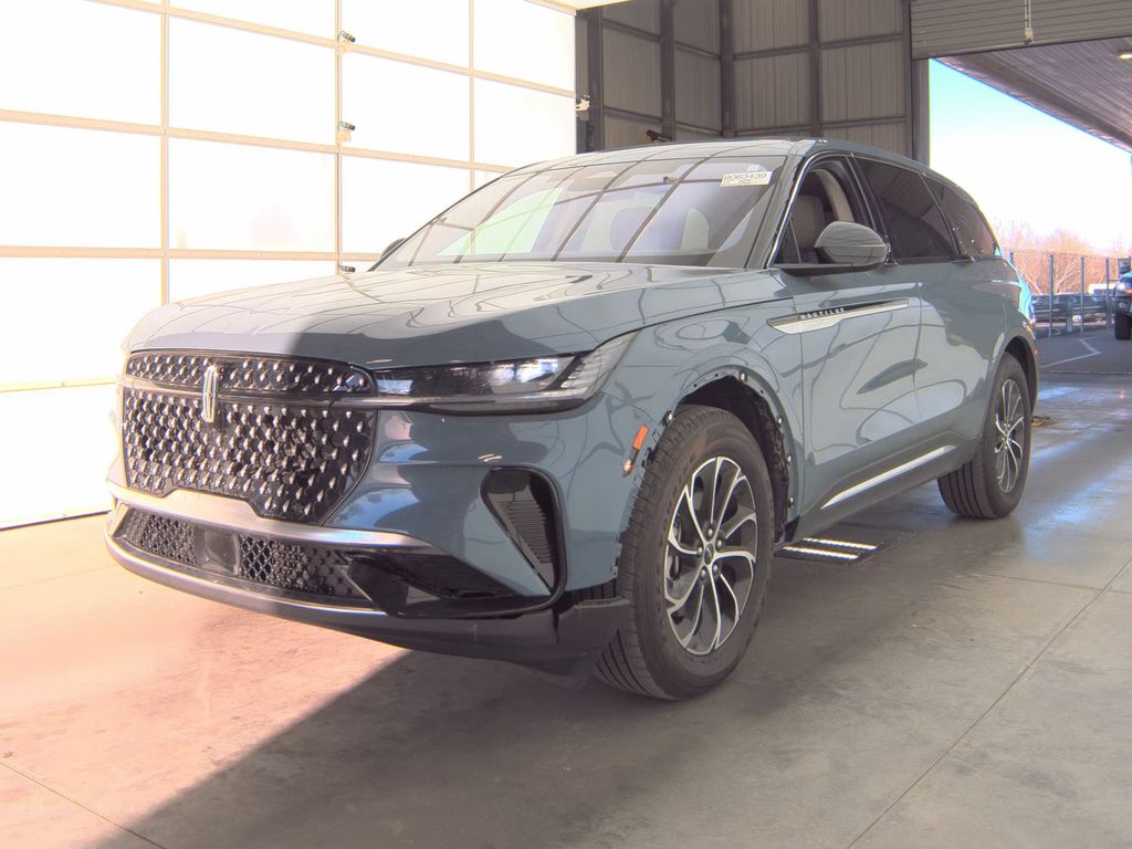 2025 Lincoln Nautilus Premiere photo
