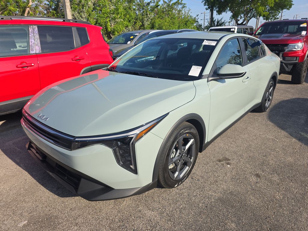 2026 Kia K4 LXS photo
