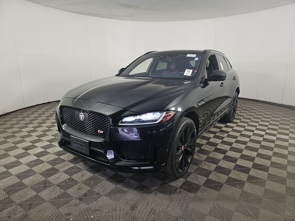 2019 Jaguar F Pace S photo