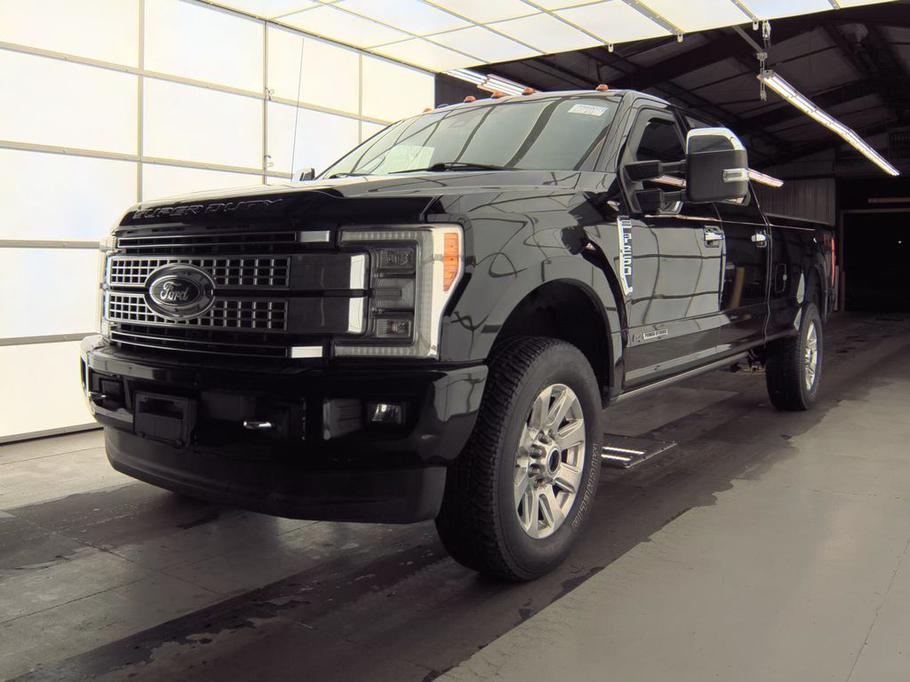2017 Ford F-250 Platinum photo