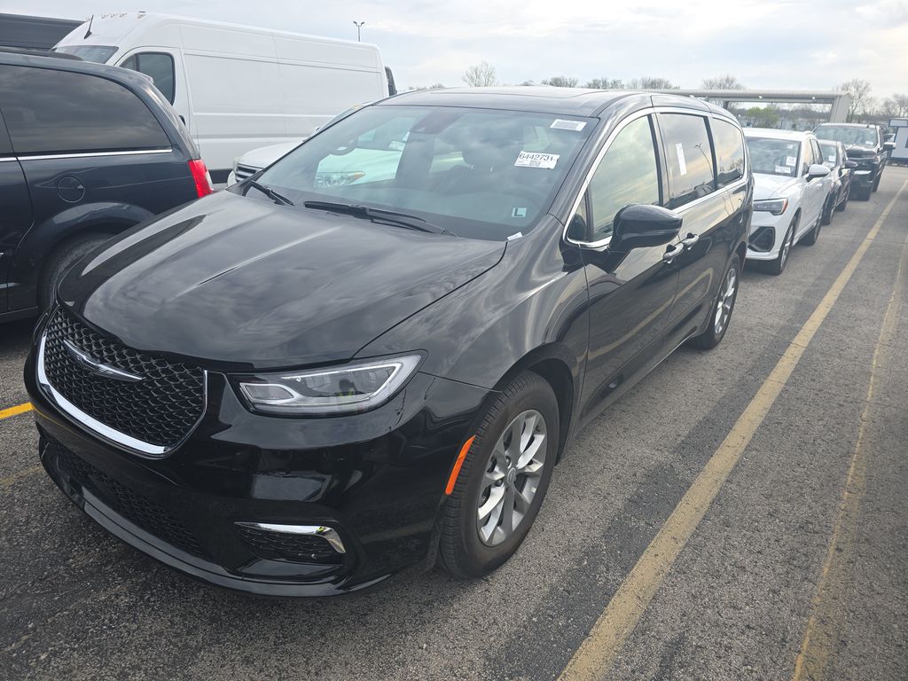 2026 Chrysler Pacifica Limited photo