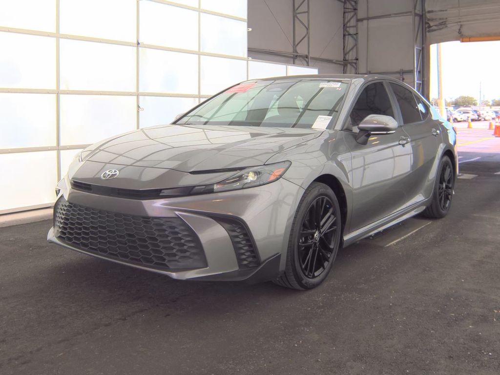 2025 Toyota Camry SE photo