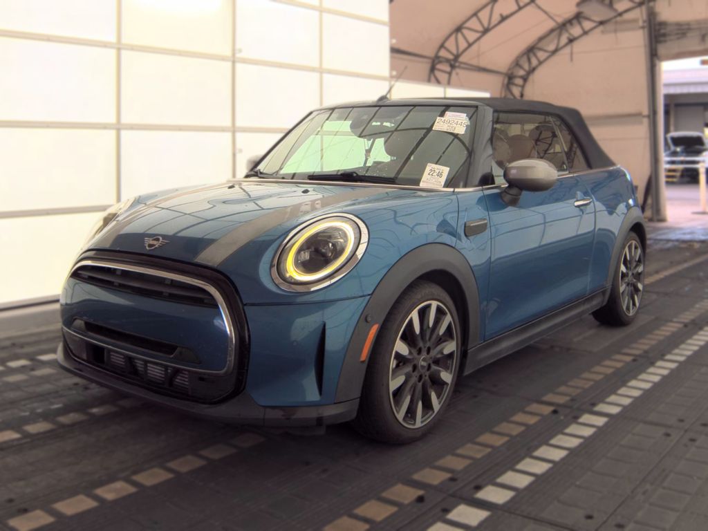 2022 MINI Cooper Cooper photo