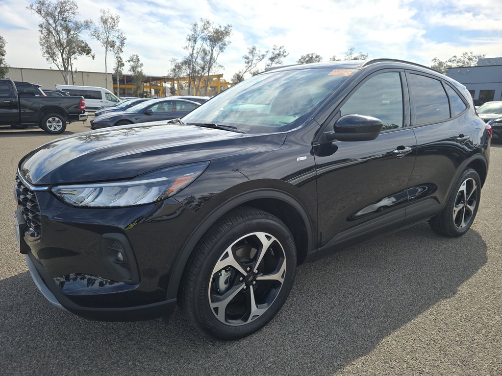 2025 Ford Escape ST Select photo
