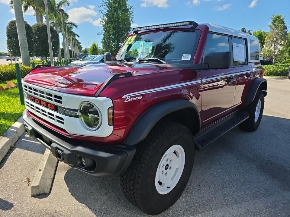 2025 Ford Bronco Base photo