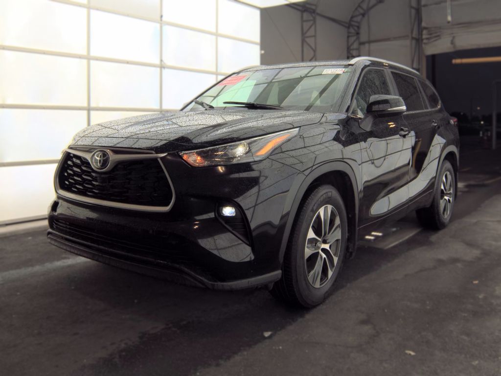 2025 Toyota Highlndr XLE photo