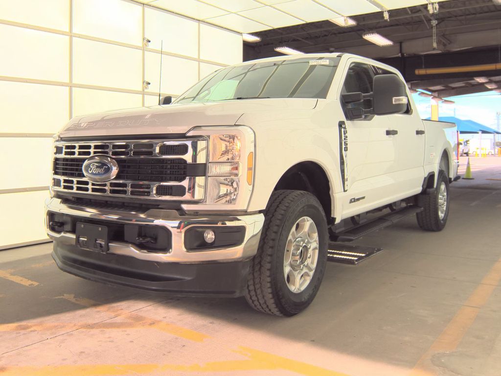 2025 Ford F-250 XLT photo