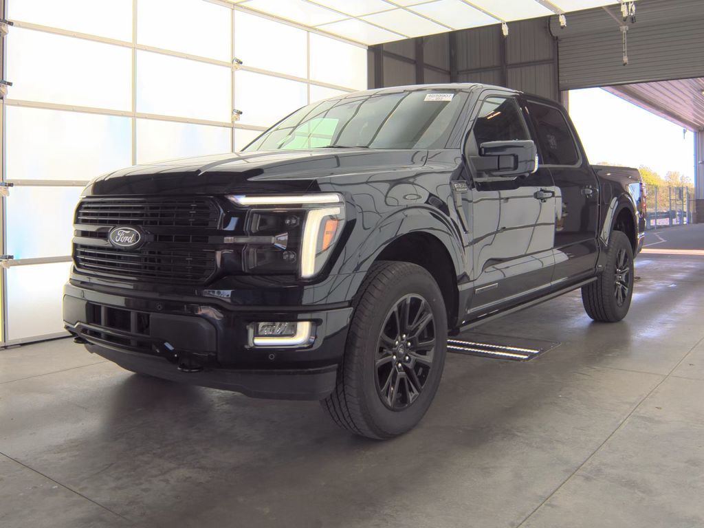 2025 Ford F-150 Platinum photo