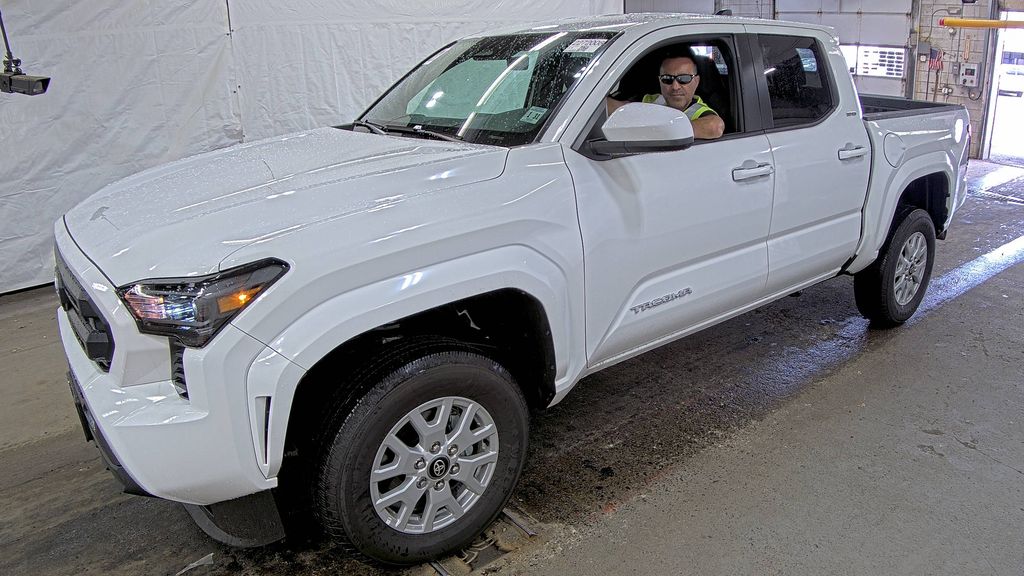 2026 Toyota Tacoma SR5 photo