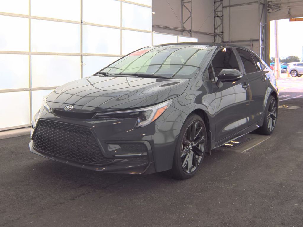 2025 Toyota Corolla SE photo