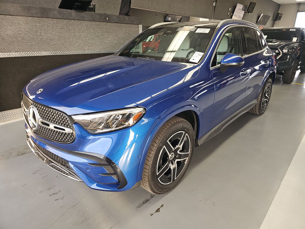 2025 Mercedes-Benz GLC GLC 300 photo