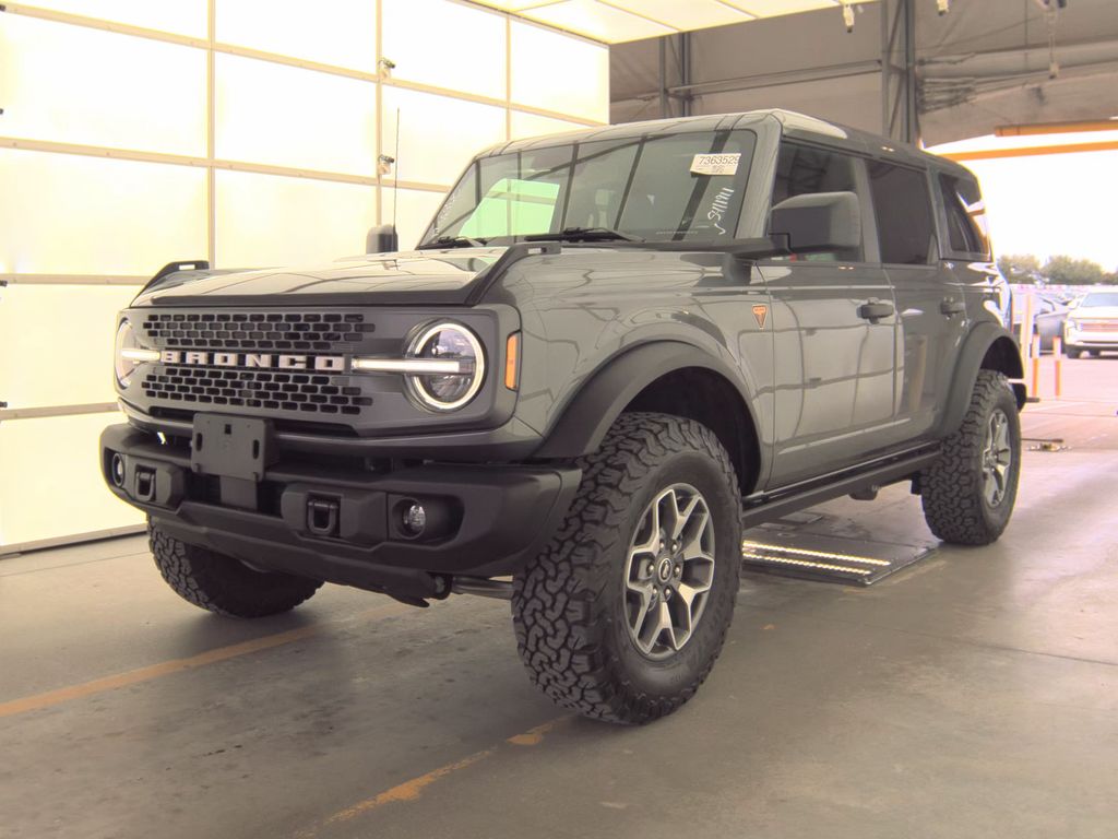 2025 Ford Bronco Badlands photo