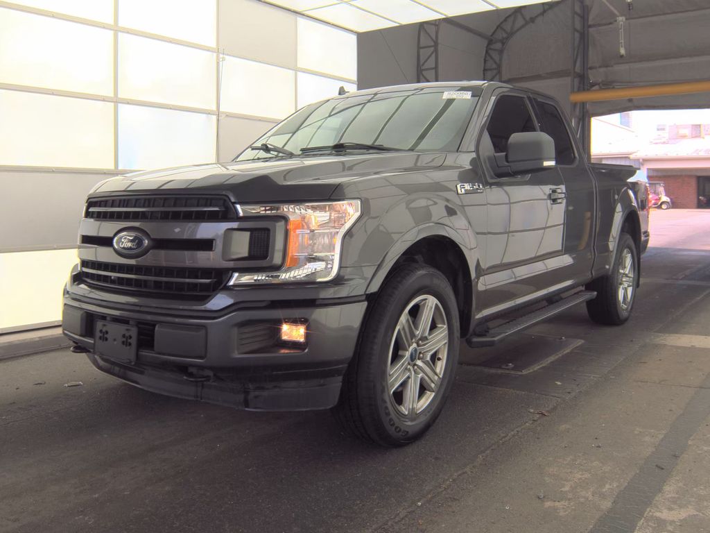 2018 Ford F-150 XLT photo