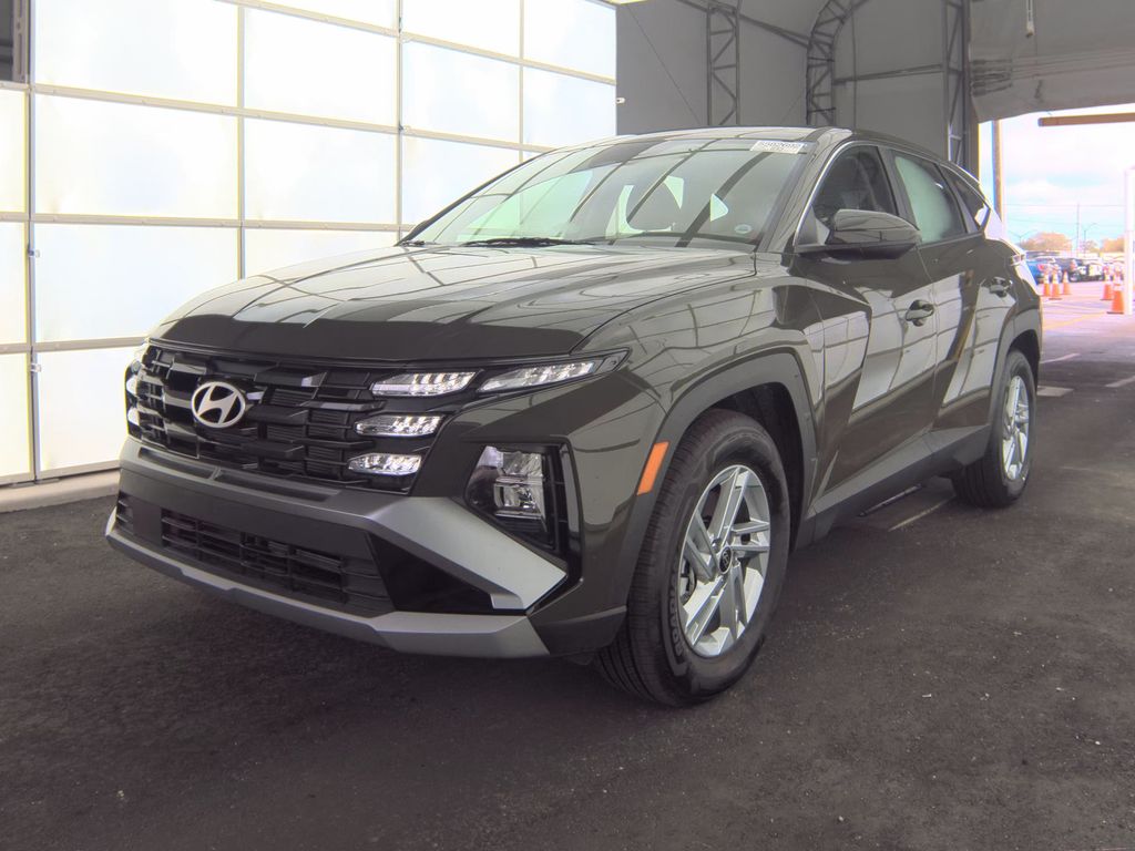 2026 Hyundai Tucson SE photo