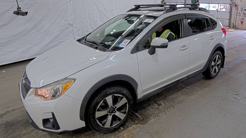 2016 Subaru Crosstrek Limited photo