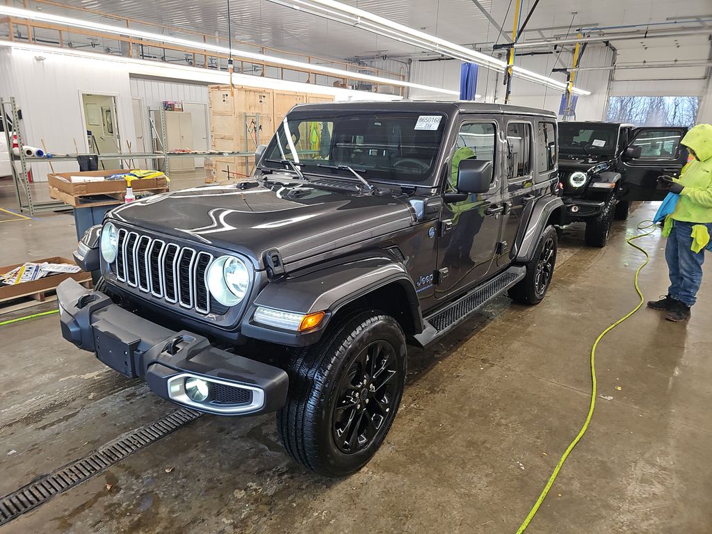 2025 Jeep Wrangler Sahara photo