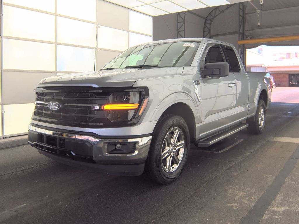 2025 Ford F-150 XLT photo