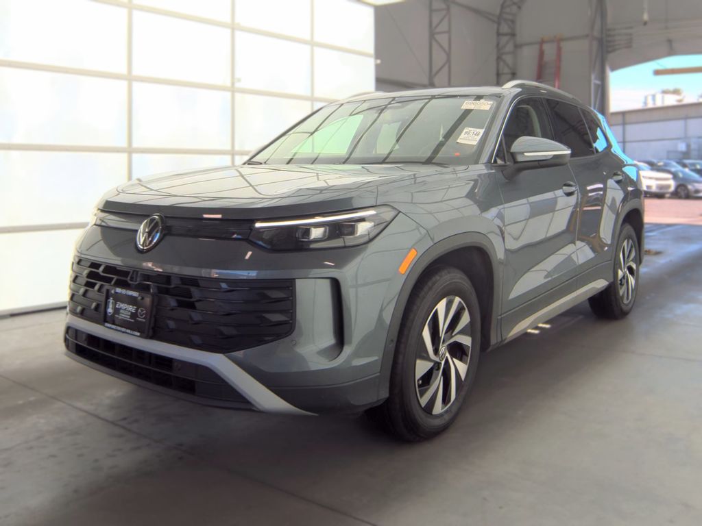 2025 Volkswagen Tiguan S photo