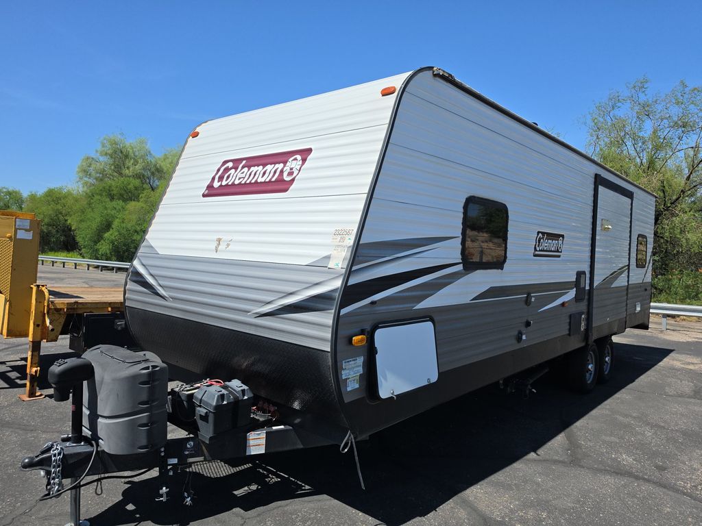 2021 Coleman LA 270TQ photo