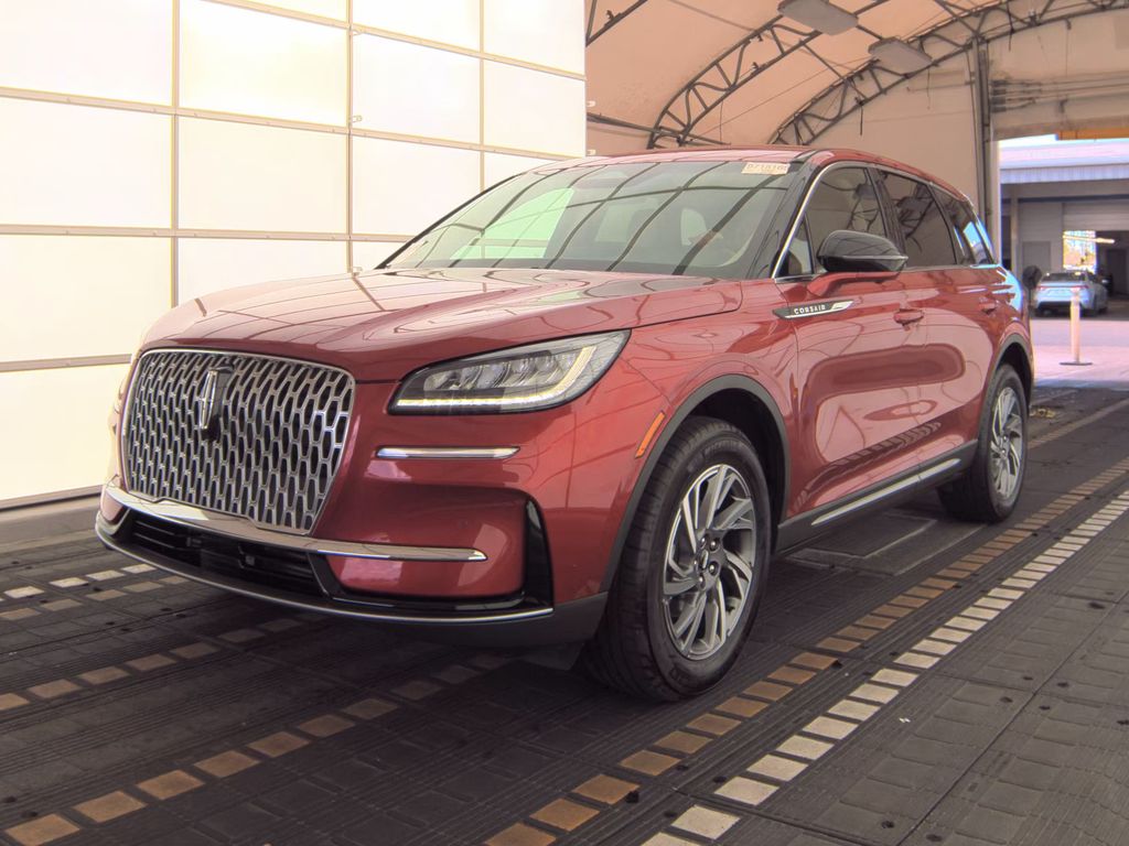2025 Lincoln Corsair Premiere photo