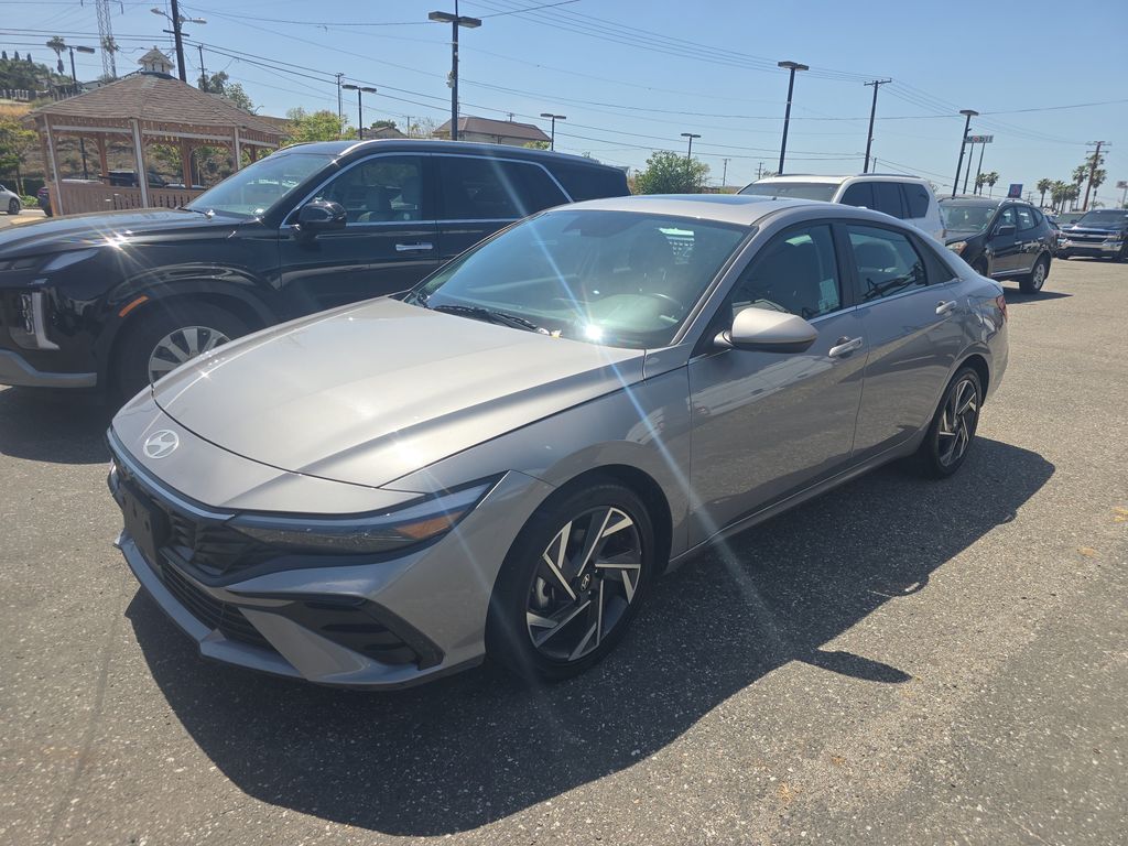 2025 Hyundai Elantra SEL Conven photo