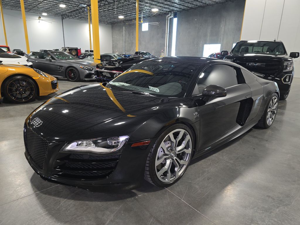 2011 Audi R8 5.2L photo