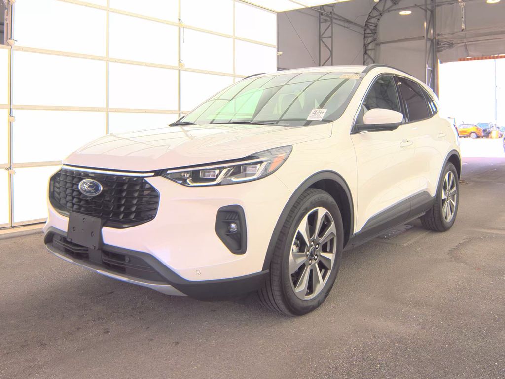 2025 Ford Escape Platinum photo