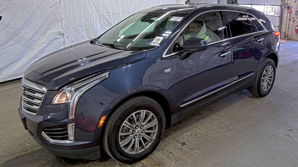 2019 Cadillac XT5 Luxury AWD photo