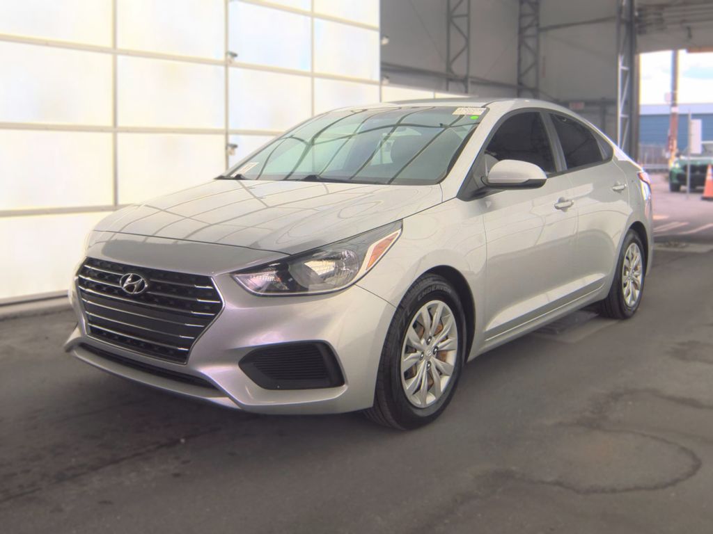 2021 Hyundai Accent SE photo