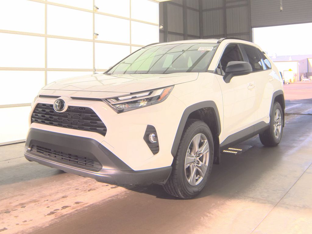 2025 Toyota RAV4 Hybrid LE photo