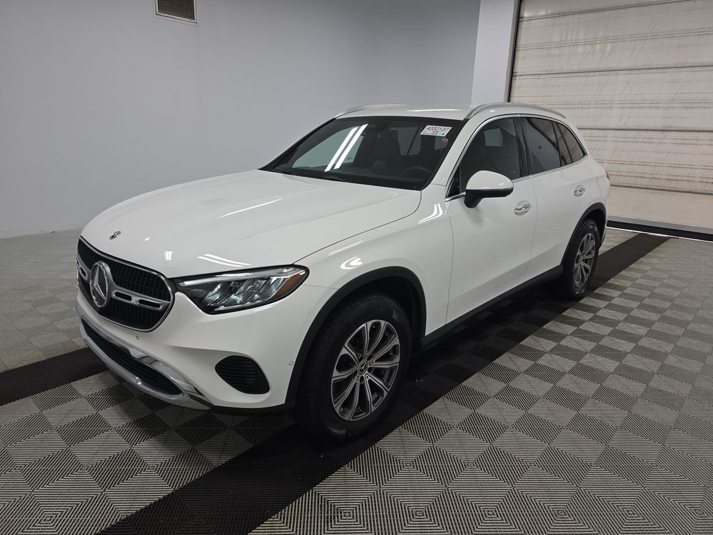 2025 Mercedes-Benz GLC GLC 300 photo