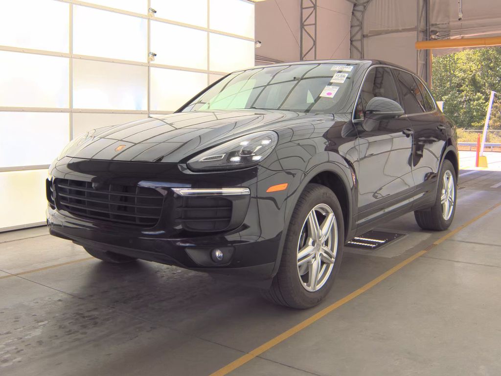 2016 Porsche Cayenne photo