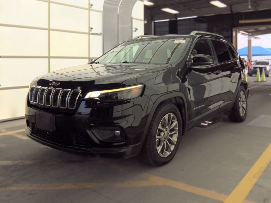 2021 Jeep Cherokee Latitu LUX photo
