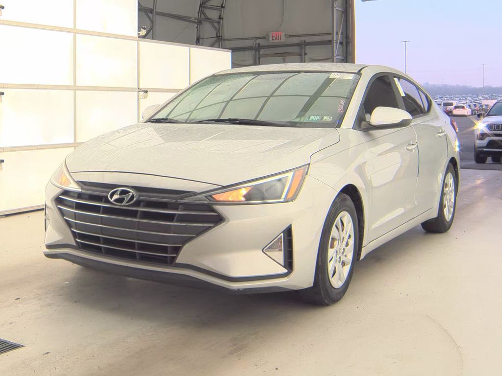2019 Hyundai Elantra SE photo