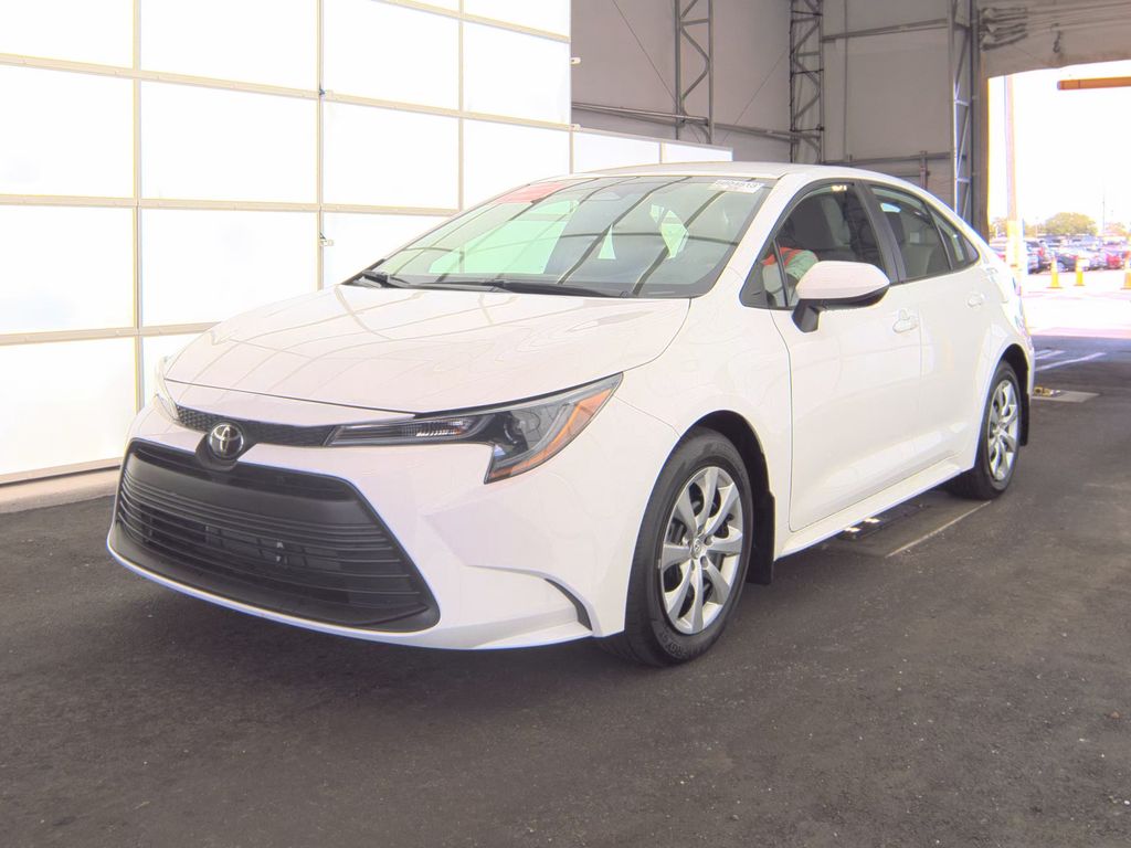 2026 Toyota Corolla LE photo