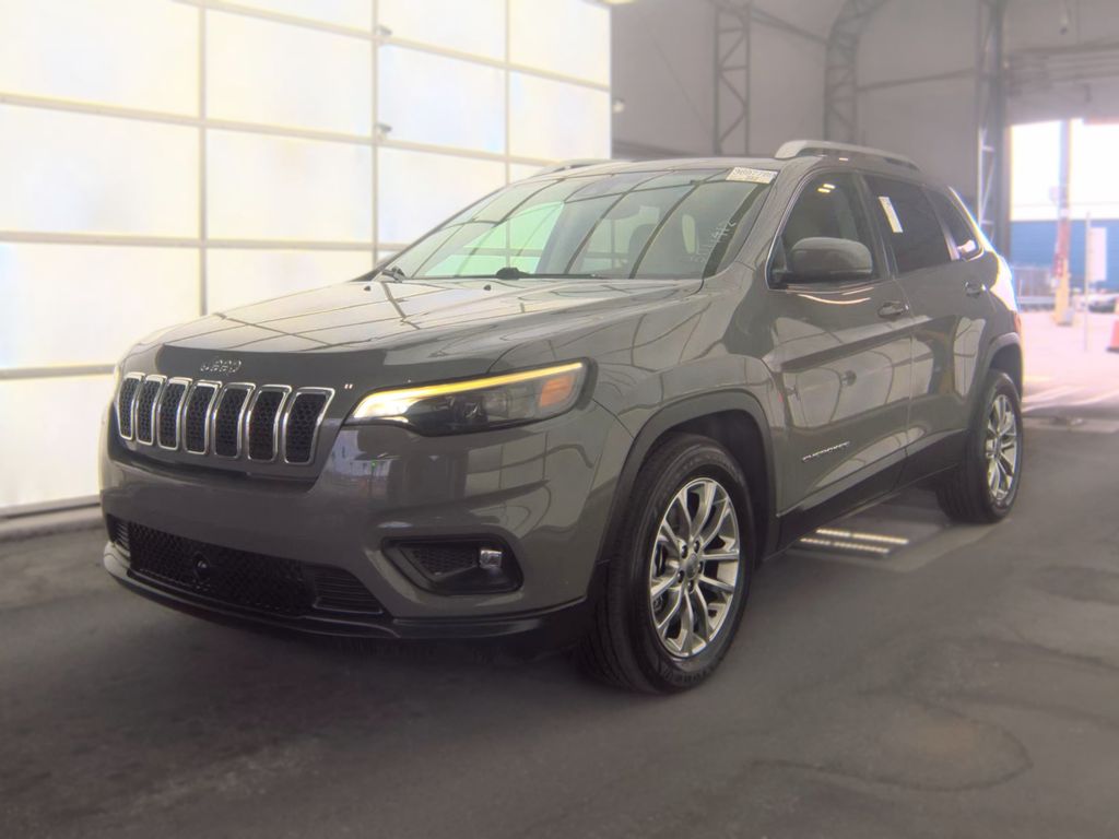2021 Jeep Cherokee Latitu LUX photo