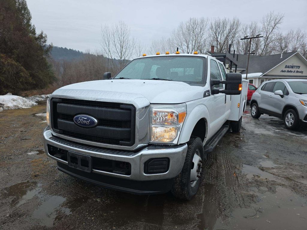 2016 Ford F-350 XL photo
