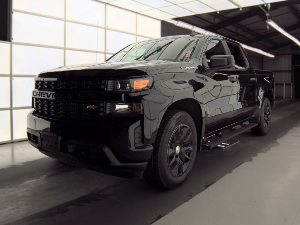 2021 Chevrolet 1500 SLV Custom photo