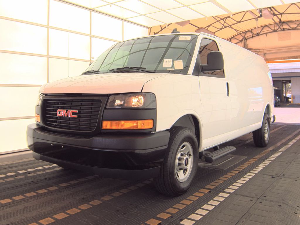 2025 GMC Savana 2500 photo
