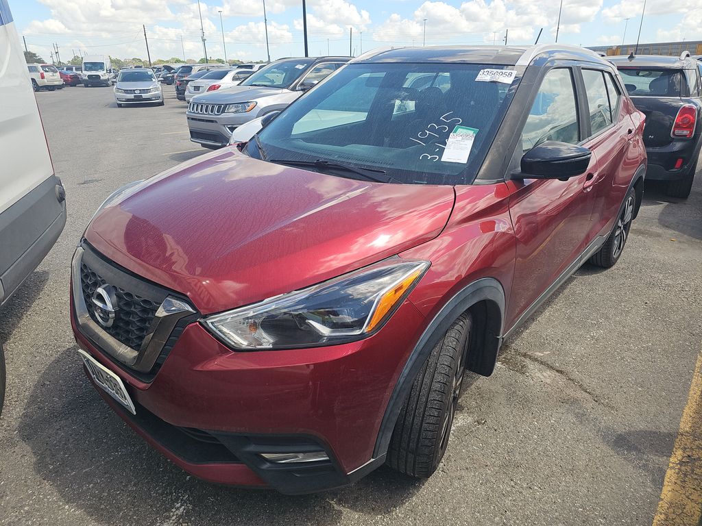 2019 Nissan Kicks SR photo