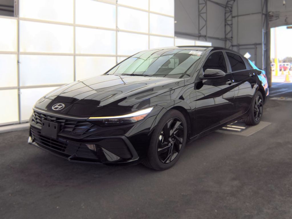 2026 Hyundai Elantra SEL Sport photo